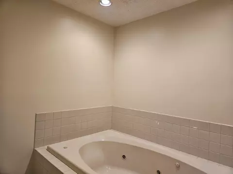 1780 Fox Ridge Dr, Springfield, OH 45503 photo 10