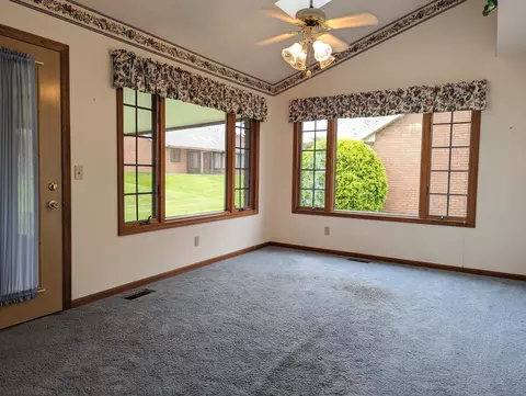 1780 Fox Ridge Dr, Springfield, OH 45503 photo 8