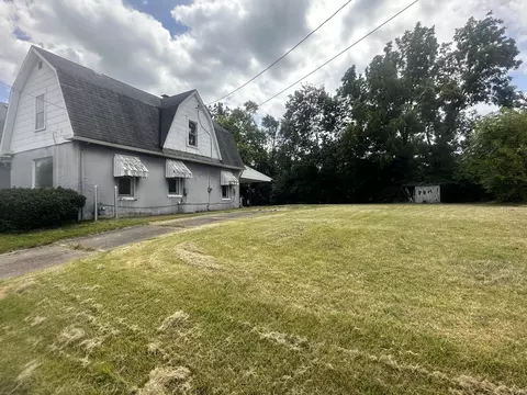 2481 Hilltop Ave, Springfield, OH 45503 photo 3