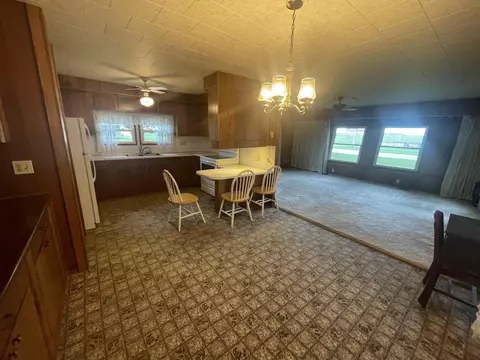 204 E Market St, Mendon, OH 45862 photo 11