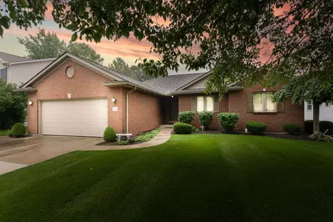 537 Foxcross Dr, Sidney, OH 45365
