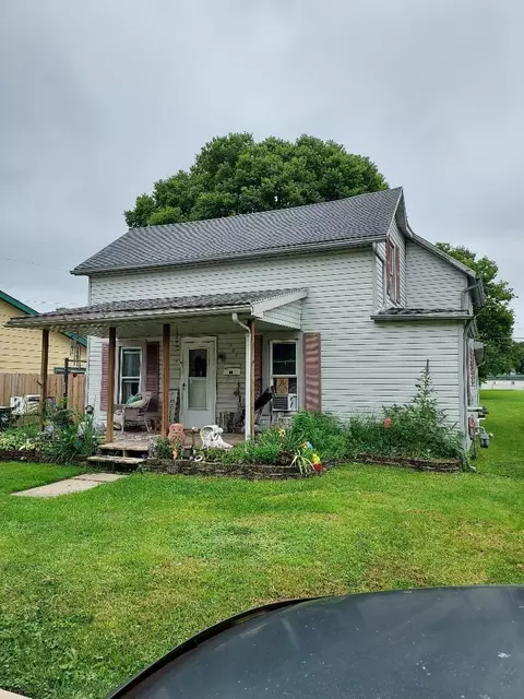 327 Freeman Ave, Urbana, OH 43078