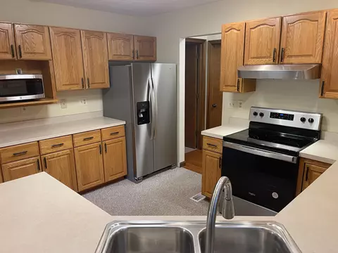 100 Deans Ct, Englewood, OH 45322 photo 9