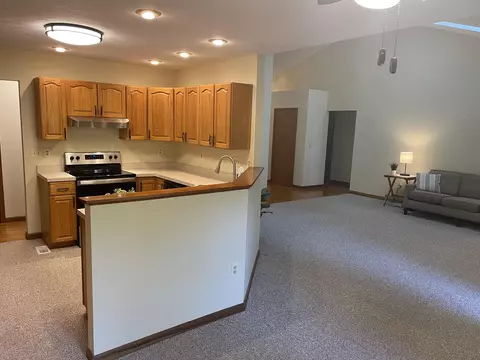 100 Deans Ct, Englewood, OH 45322 photo 8