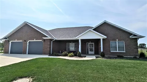 542 Geier Ave, Saint Henry, OH 45883