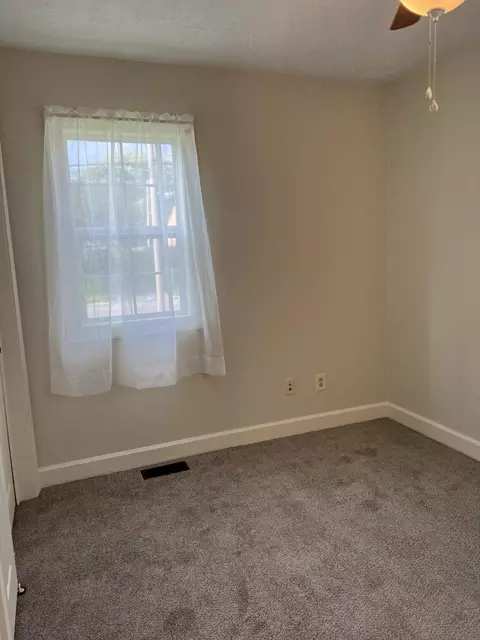2637 Morton Dr, Springfield, OH 45505 photo 9