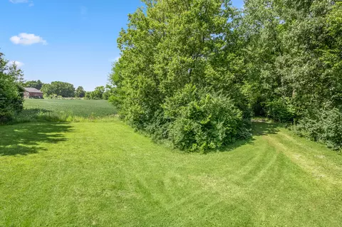 Exterior - 4680 Mumper Rd, Springfield, OH 45502 photo 6 of 12