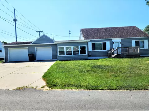 2393 Baywood Dr, Lima, OH 45805