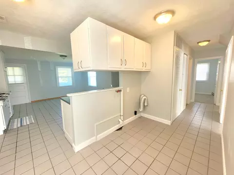 2120 S Hadley Rd, Springfield, OH 45505 photo 9