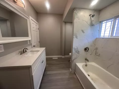 1126 W High St, Springfield, OH 45506 photo 7