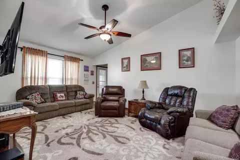 1350 Elizabeth Ct, Springfield, OH 45503 photo 12