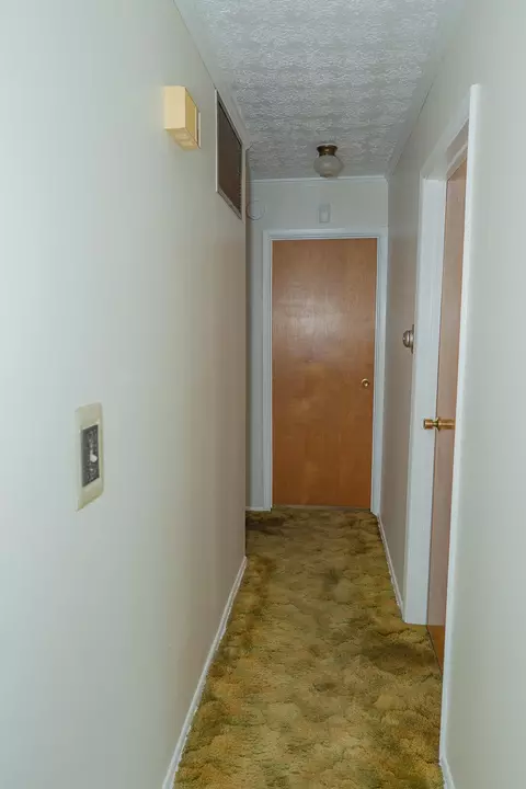 1412 Noel Dr, Springfield, OH 45506 photo 10