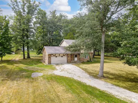 09168 Glynwood Rd, Wapakoneta, OH 45895