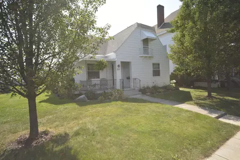211 W Auglaize St, Wapakoneta, OH 45895