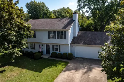1704 Lesourd Dr, Dayton, OH 45432