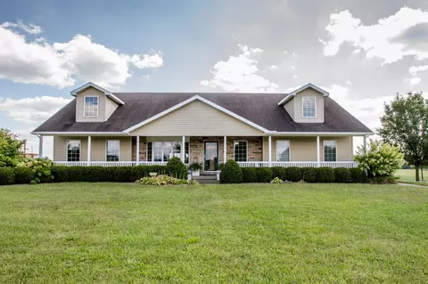 1229 Victory Rd, Springfield, OH 45504