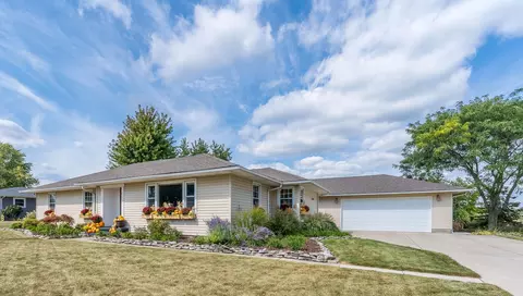 420 E State St, Botkins, OH 45306