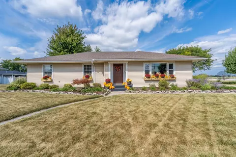 420 E State St, Botkins, OH 45306 photo 2