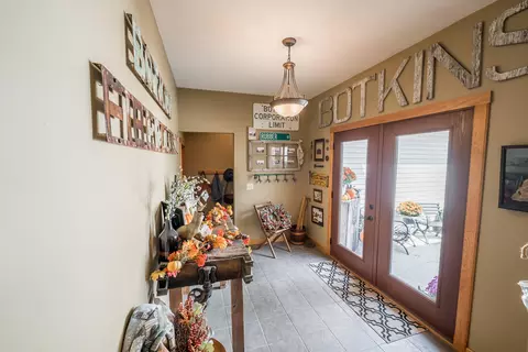 420 E State St, Botkins, OH 45306 photo 21
