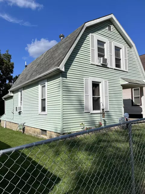 1608 Summit St, Springfield, OH 45503 photo 2