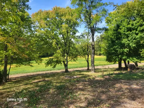 2589 N Hampton Rd, Springfield, OH 45502 photo 4