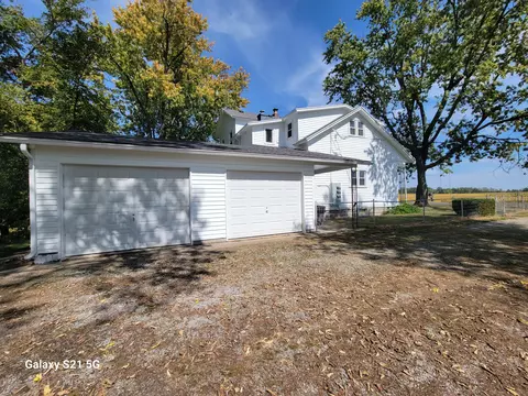 2589 N Hampton Rd, Springfield, OH 45502 photo 3