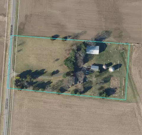 5841 Dialton Rd, Saint Paris, OH 43072