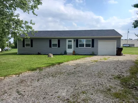 2872 Jerome Dr, Houston, OH 45333