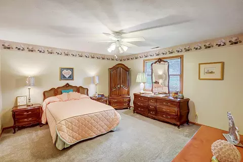 1688 Oldham Dr, Springfield, OH 45503 photo 13
