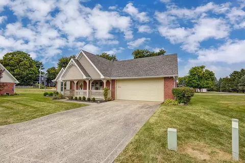1688 Oldham Dr, Springfield, OH 45503 photo 3