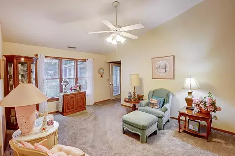 1688 Oldham Dr, Springfield, OH 45503 photo 7
