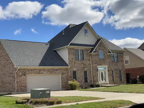 2821 Parkwood Dr, Troy, OH 45373