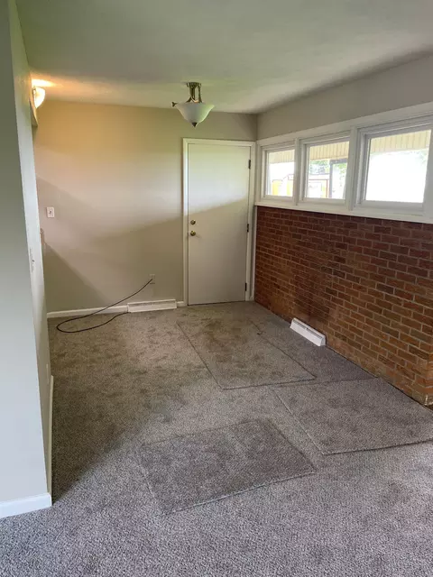 5260 Springfield Jamestown Rd, Springfield, OH 45502 photo 4