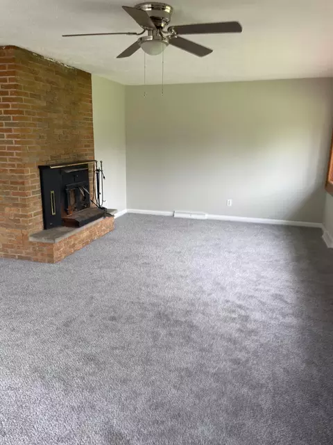 5260 Springfield Jamestown Rd, Springfield, OH 45502 photo 2