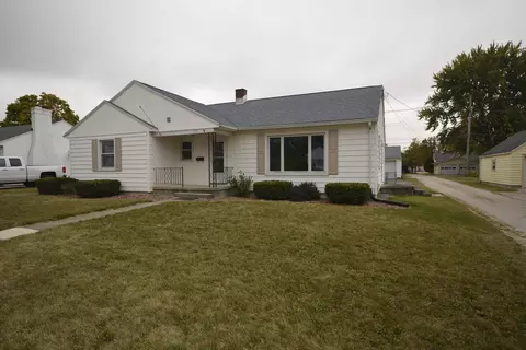 710 W Benton St, Wapakoneta, OH 45895