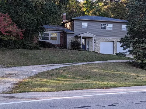 1911 Riverside Dr, Sidney, OH 45365