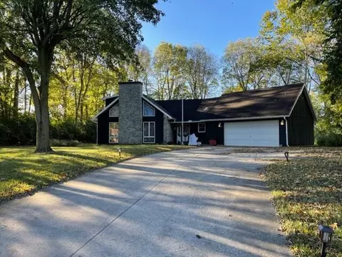 1790 Parker Dr, Piqua, OH 45356
