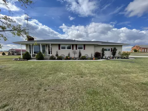 21236 Santa Fe New Knoxville Rd, Wapakoneta, OH 45895