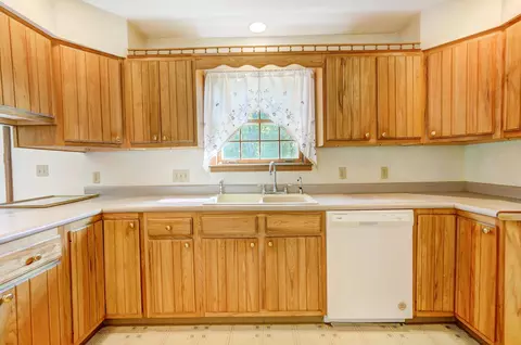 5700 Mills Rd, Springfield, OH 45502 photo 11