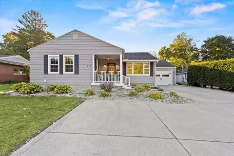 912 N Park St, Bellefontaine, OH 43311