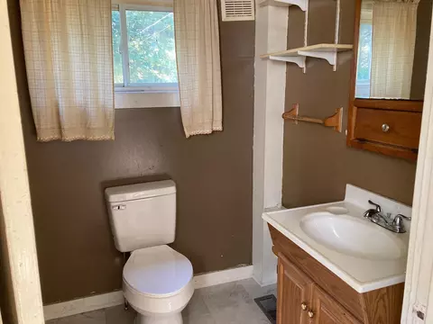 225 S Clairmont Ave, Springfield, OH 45505 photo 8