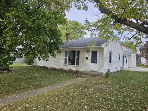 1101 Sunset Dr, Celina, OH 45822