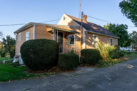 5157 Mechanicsburg Rd, Springfield, OH 45502 photo 2