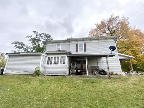 203 S Main St, De Graff, OH 43318 photo 4