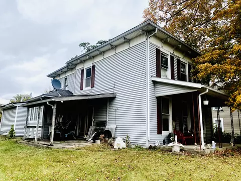 203 S Main St, De Graff, OH 43318 photo 3