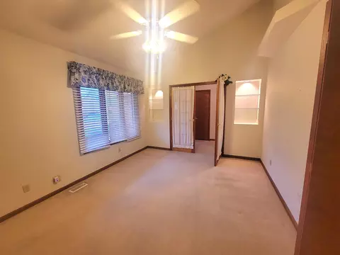 1842 Fox Ridge Dr #77, Springfield, OH 45503 photo 13
