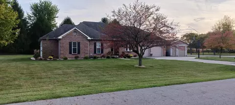 14298 Charm Hill Dr, Sidney, OH 45365