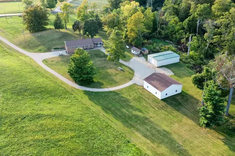 3281 Richmond Palestine Rd, New Madison, OH 45346