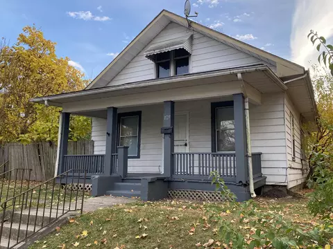 1527 W Clark St, Springfield, OH 45506 photo 3