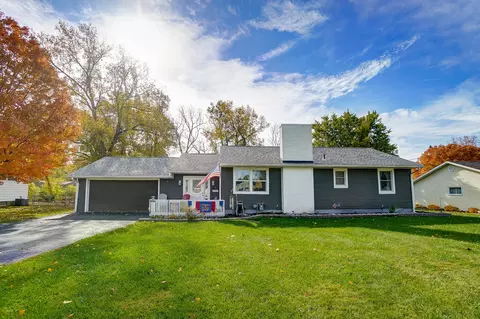 1917 Jo Jean Rd, Lima, OH 45806